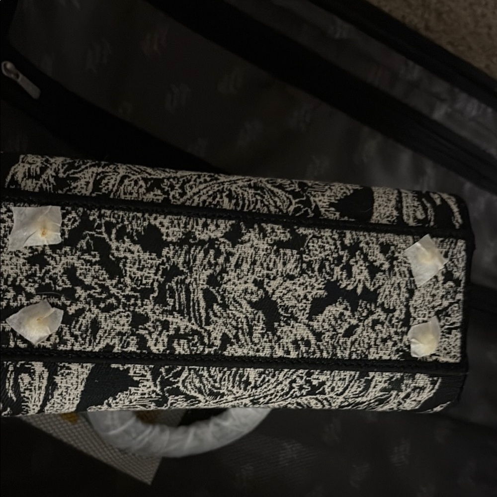 Dior Black and Cream Women's Bag - Picture 4 of 4